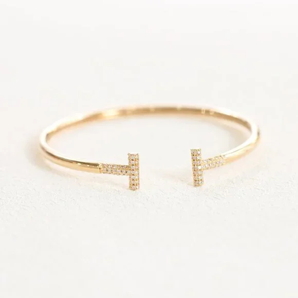 Rose Gold Beautiful Open Bracelet - Picture 3 of 12